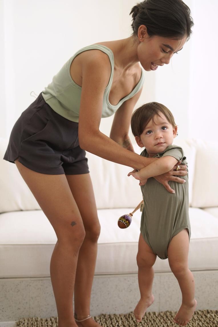 Rebecca Expandable Pocket Shorts
