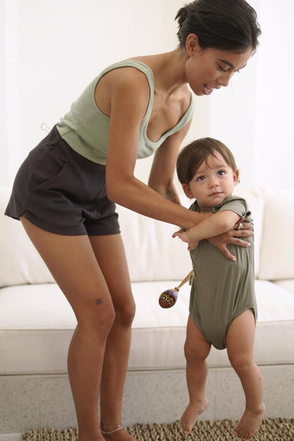 Rebecca Expandable Pocket Shorts
